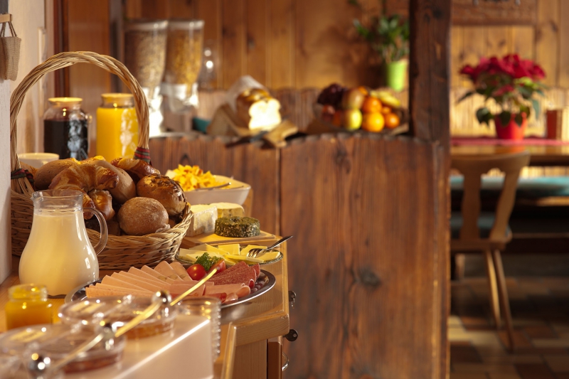 restaurant-VENCE-min_breakfast-801827